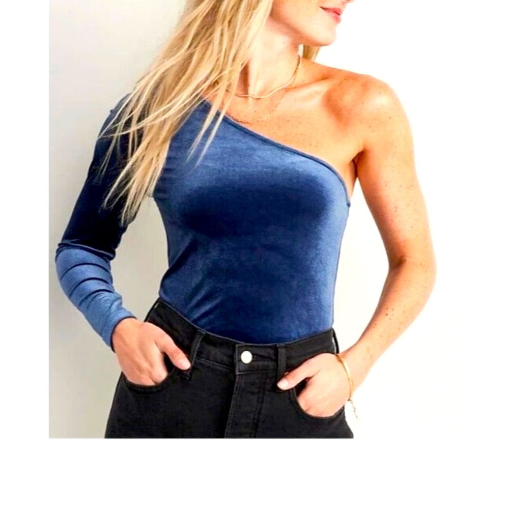 Esprit Women’s Navy Blue Velour One Sleeve Top Size Medium NWT